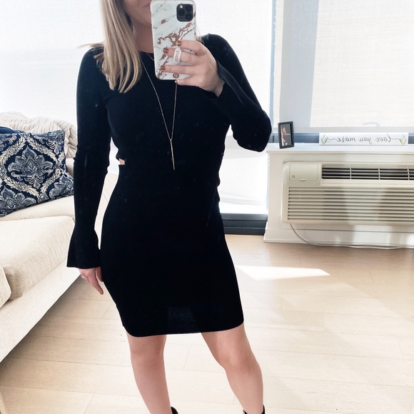 Youdivine Collection Dresses & Skirts - Black Bodycon Ribbed Long Bell Sleeve Dress S
